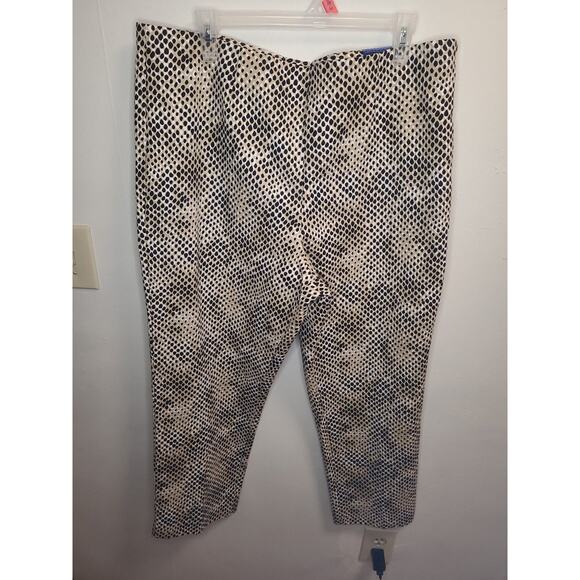Investments Brand Womens Ankle Pants Size 18 Slimming Snakeskin Print NWT - Picture 4 of 8